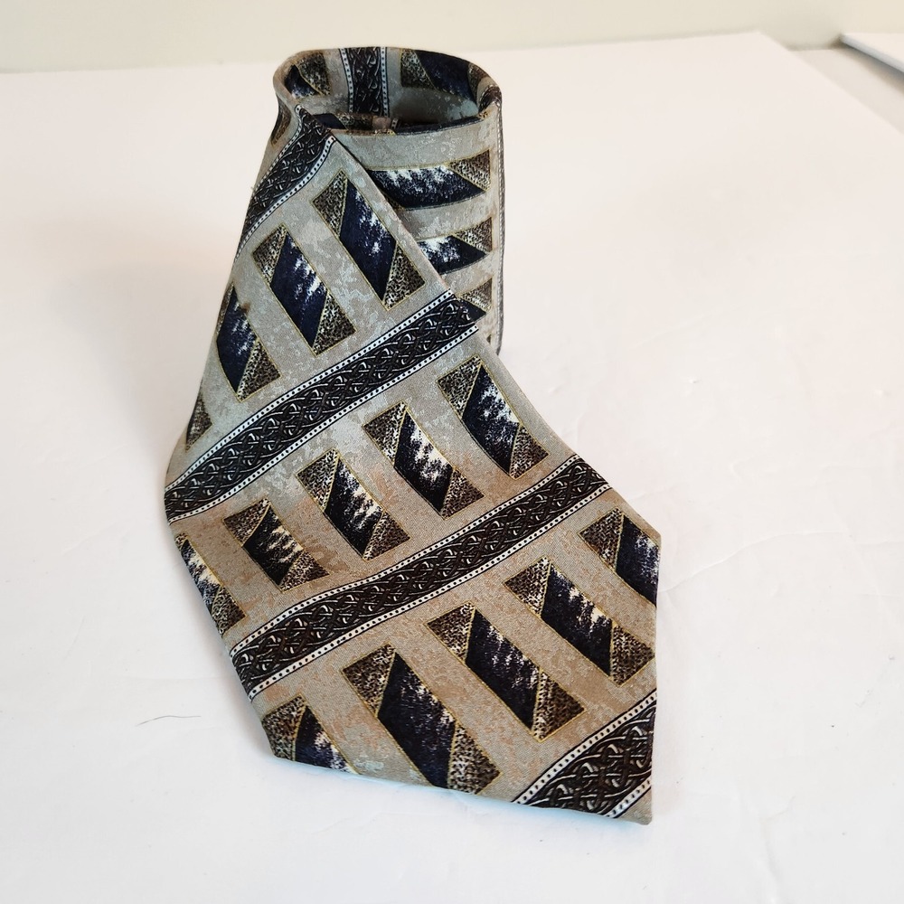 Giorgio Moreschi Mens Silk Tie Geometric Designed In Italy Art Modern Necktie